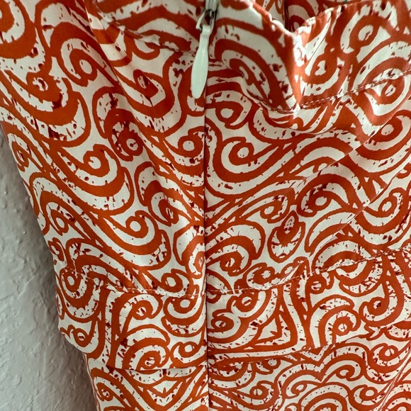 BANANA REPUBLIC sleeveless orange and white silk peplum top - Picture 6 of 7